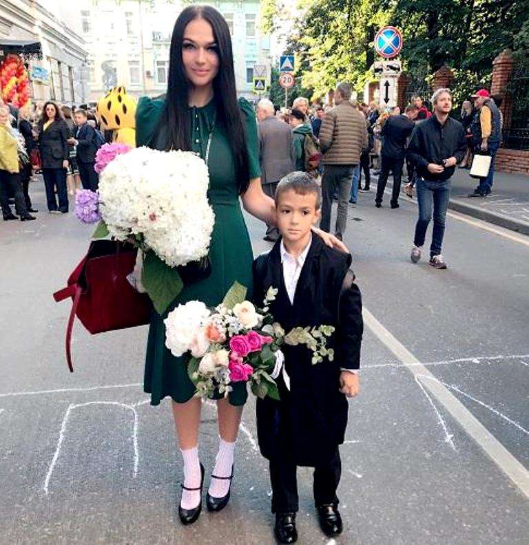 Я не ленивая мать: Алена Водонаева объяснила отсутствие гаджетов у сына
