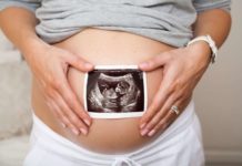 Новий тренд: вагітні британки наносять на нігті результати УЗД.