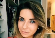 Галина Юдашкіна побувала на виставці сучасного мистецтва в червоному міні.