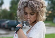 Ірина Тонева вийшла на Червону доріжку в нижній білизні.