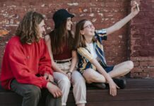 Підлітки повертають сленг 90-х на зразок “Doi Doi Doi”, і батьки не можуть з цим впоратися