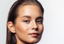 Microneedling vs. Chemical Peels: Panduan Jelas untuk Peremajaan Kulit