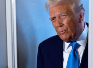 Jak komunikovat s příbuznými pohlcenými extremistickými ideologiemi