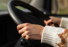 Dua Puluh Tahun Dibalik Kemudi: Seorang Guru Pendidikan Khusus Berbicara