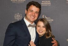 Bindi Irwin a Chandler Powell představují dceru Grace k Velkému bariérovému útesu