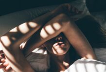 Panduan yang Didukung Sains untuk Tidur Siang Secara Efektif