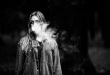 Cannabisgebruik onder tieners verdubbelt het risico op psychose en bipolaire stoornis bij jonge volwassenen