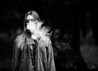 Вживання Канабіса в Підлітковому Вікті Подвоює Ризик Психоза та Біполярного Розладу у Молодих Людей