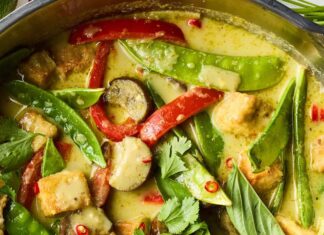 Швидкий та Ароматний Тайський Зелений Каррі: Рецепт за 30 Хвилин