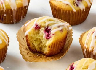 Лимонно-малинові кекси: простий посібник із барвистої та ароматної випічки