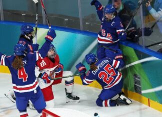 Жіноча збірна США з хокею перемогла Чехію у своєму олімпійському дебюті