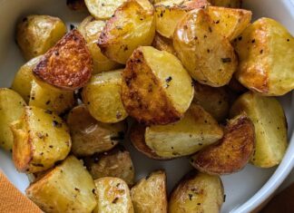 Секрет ідеально хрусткої запеченої картоплі: чому майонез – це найкращий кулінарний лайфхак
