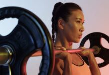 Пік продуктивності: коли найкраще працювати з важкими вагами?